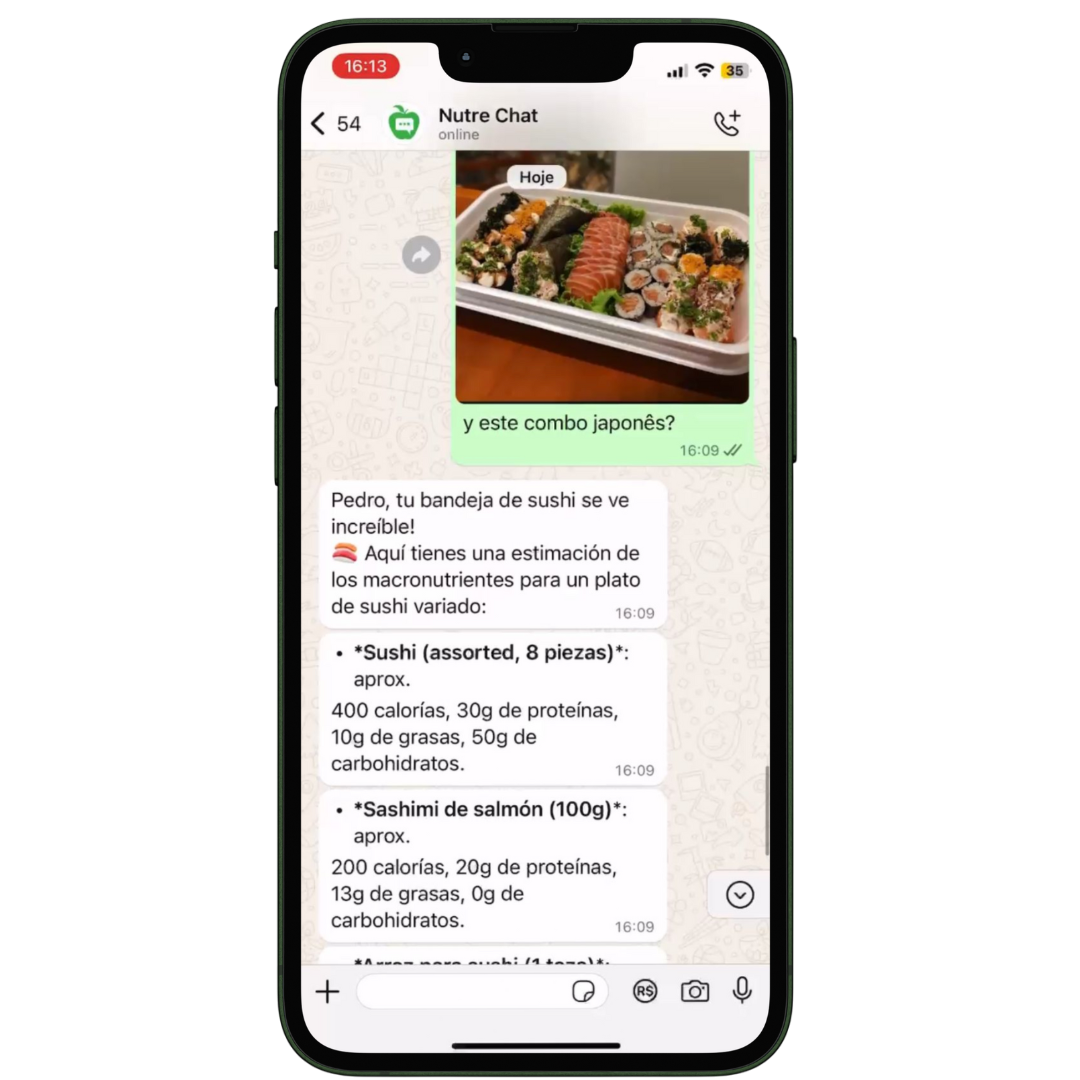 NutreChat en WhatsApp analizando comida